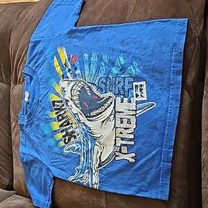 Boys shark t-shirt